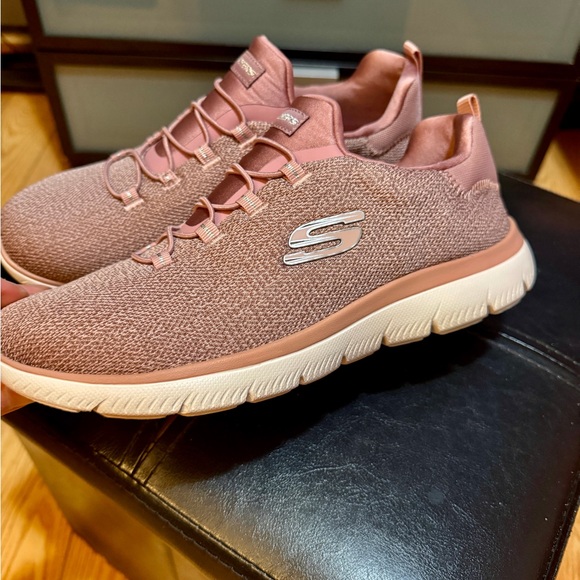 Skechers Women's Blush Pink Sneakers - Picture 1 of 7